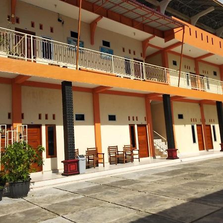 Penginapan Intan Bandara Padang  Exterior foto
